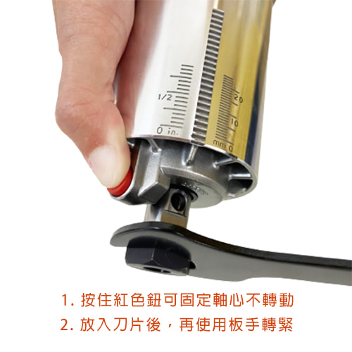 04-【MAKITA 牧田】RT0700C 雕刻修邊機-fhls7.jpg